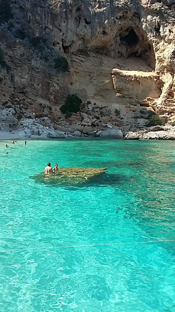 SARDEGNA CON I BAMBINI: CALA MARIOLU