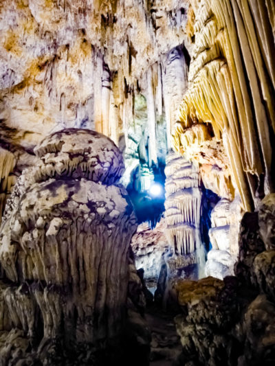 Grotta di Is Janas e Su Stampu de Su Turrunu