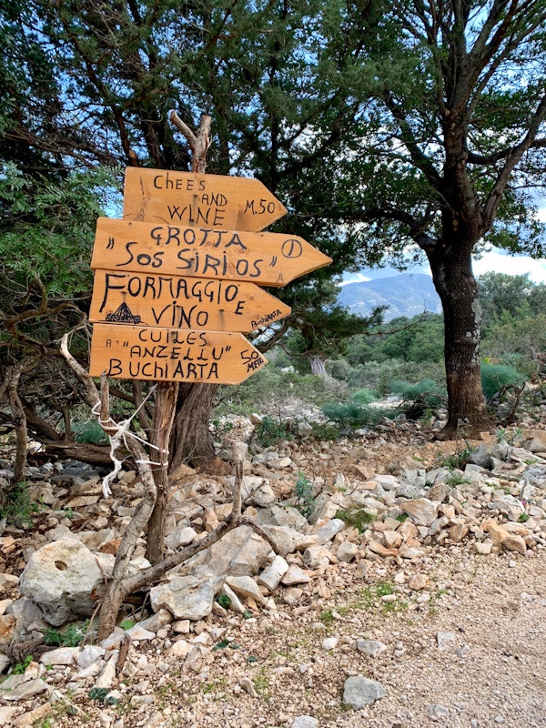 SARDEGNA CON BAMBINI CALA LUNA