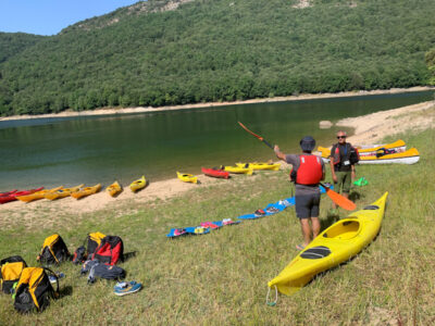 ESCURSIONE IN KAYAK LAGO DI GUSANA, SARDEGNA